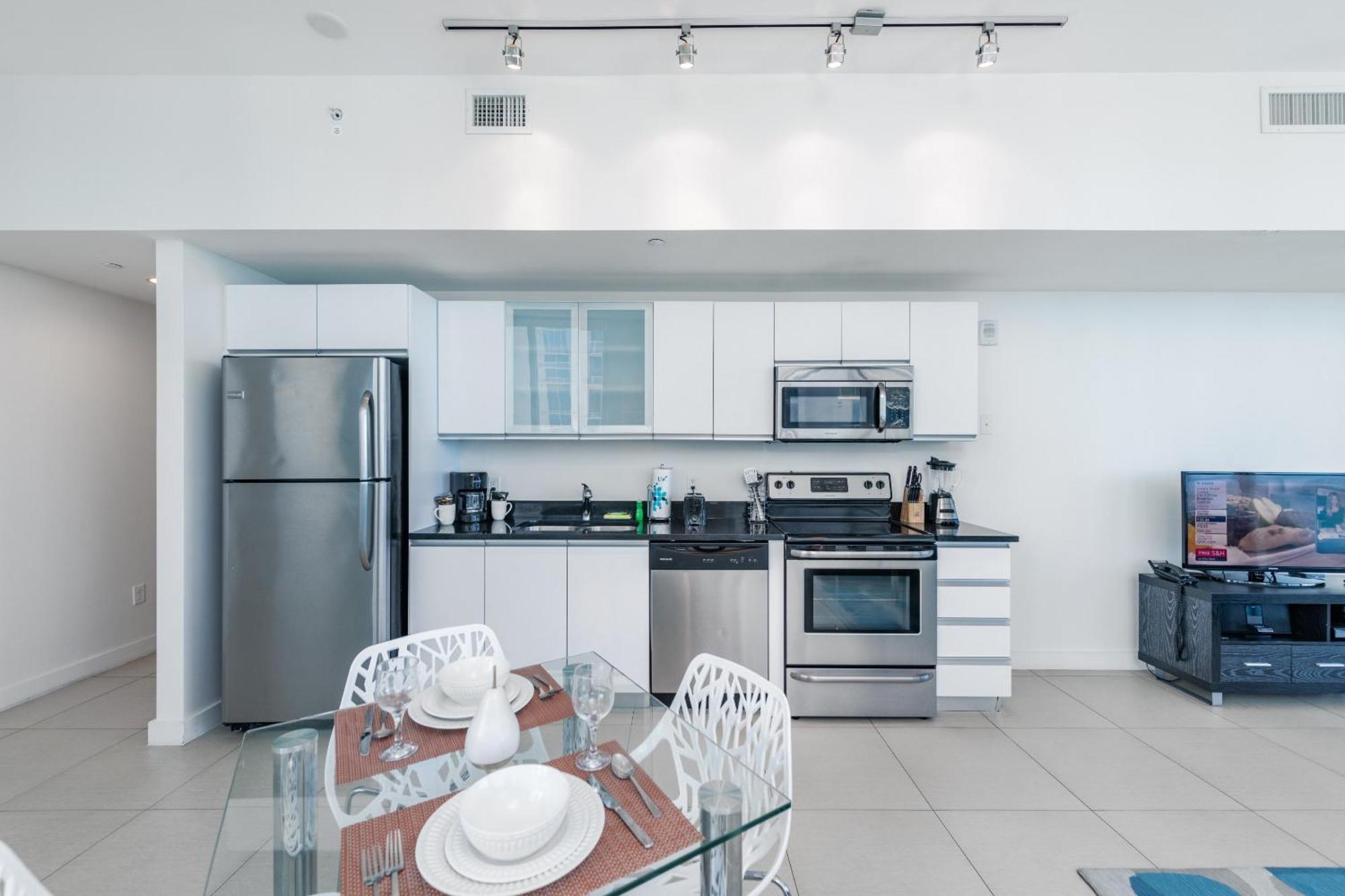 Bluebird Suites Monte Carlo מיאמי ביץ' חדר תמונה