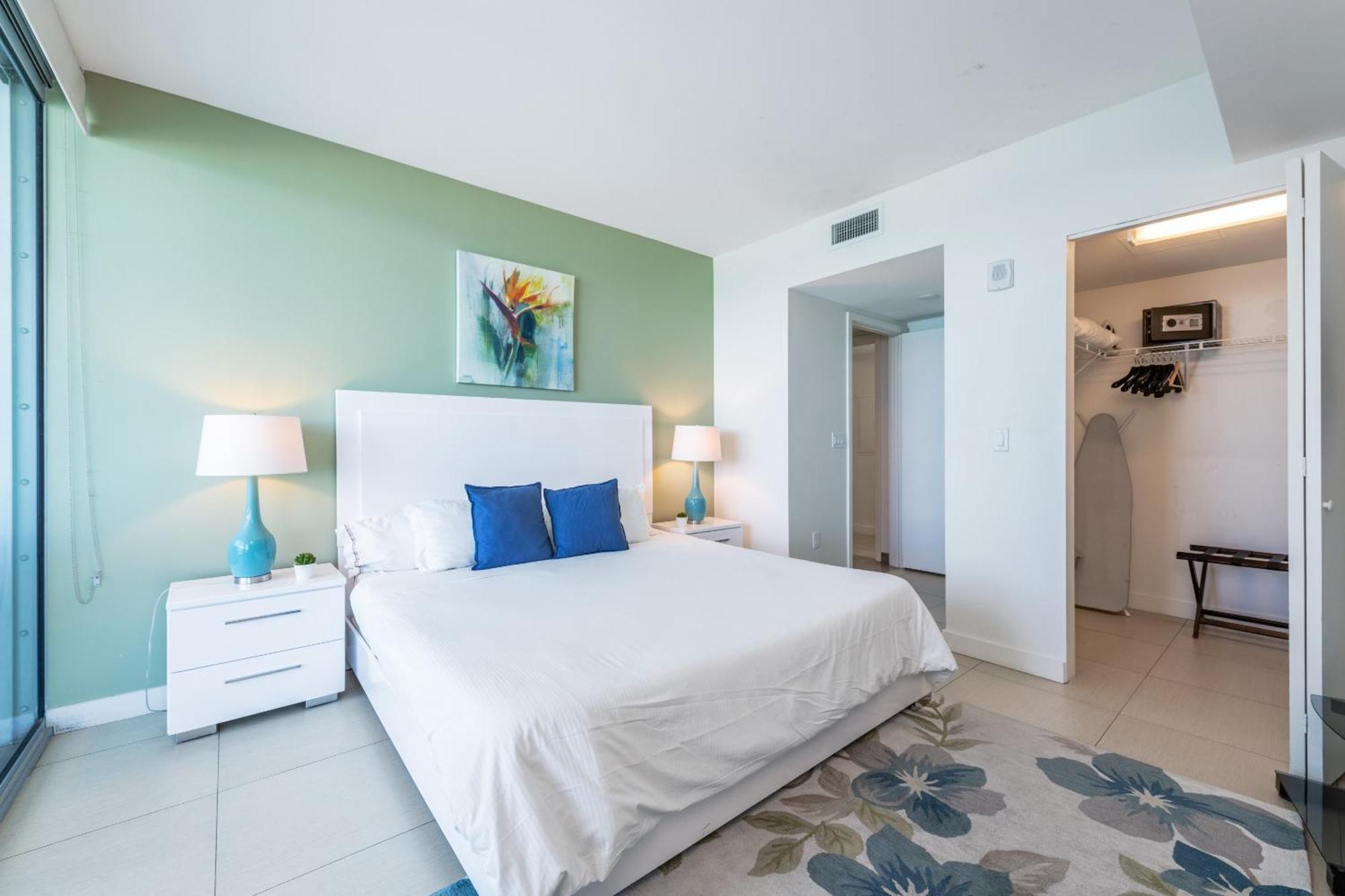 Bluebird Suites Monte Carlo מיאמי ביץ' חדר תמונה