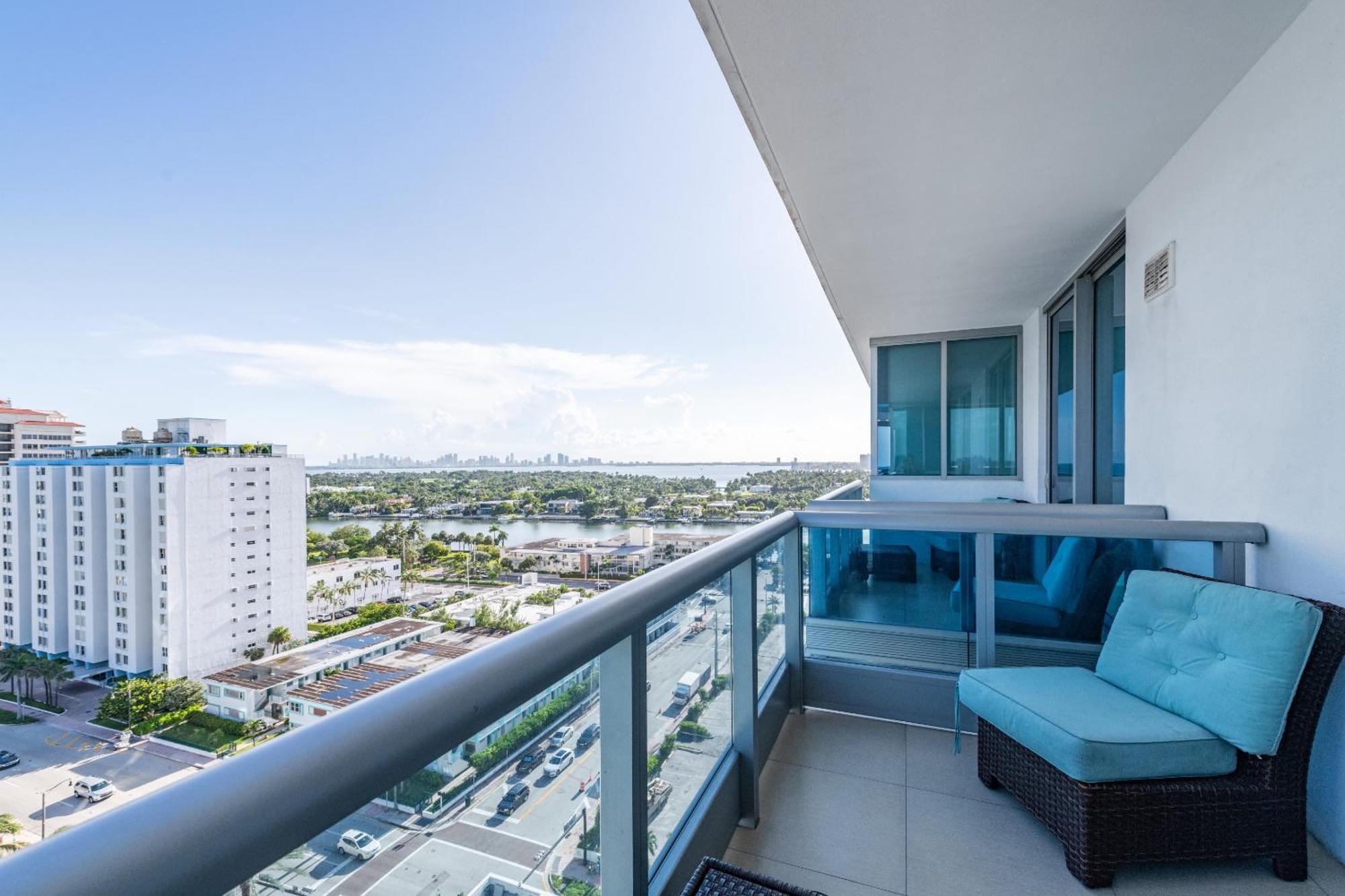 Bluebird Suites Monte Carlo מיאמי ביץ' חדר תמונה